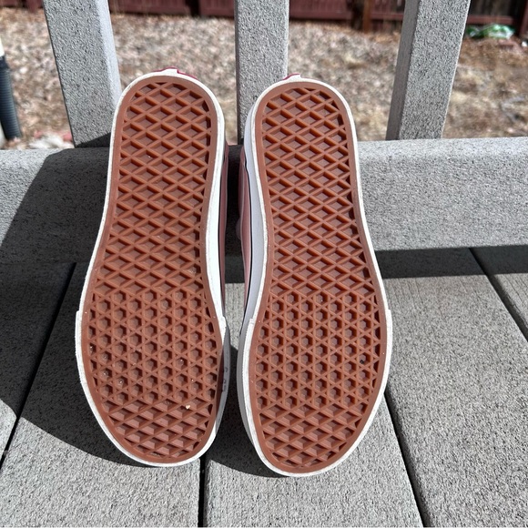 Vans Women's 7.5 Peach Salmon Canvas Skater Casual Sneakers Shoes - Picture 7 of 9